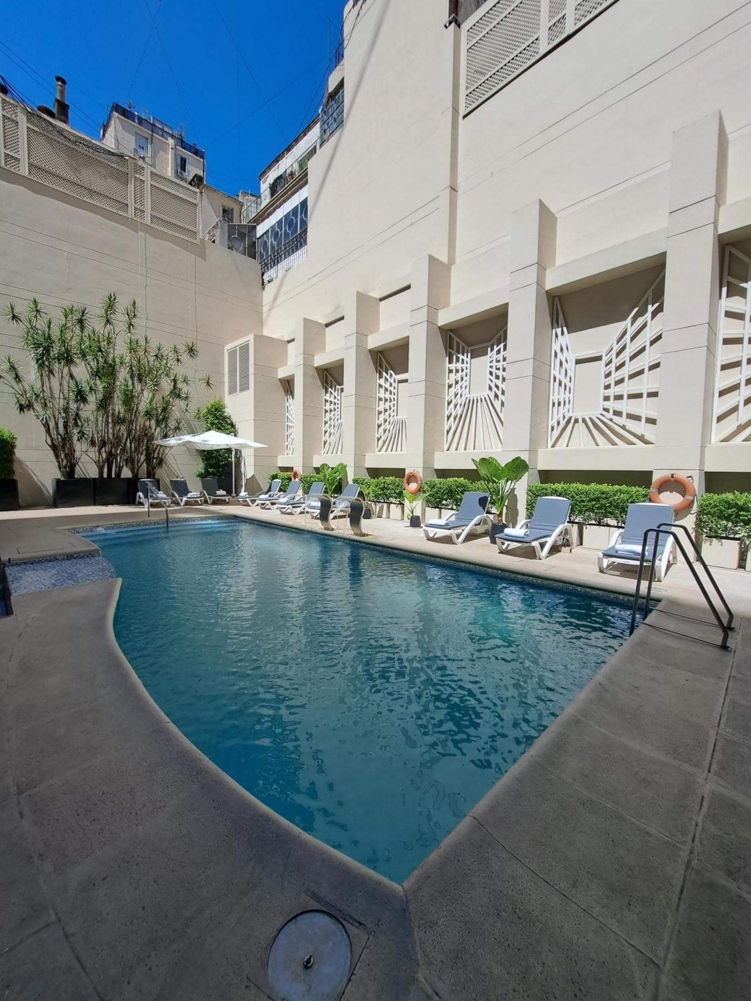 Regal Pacific Puerto Madero Hotel Buenos Aires Exterior photo The pool at the hotel